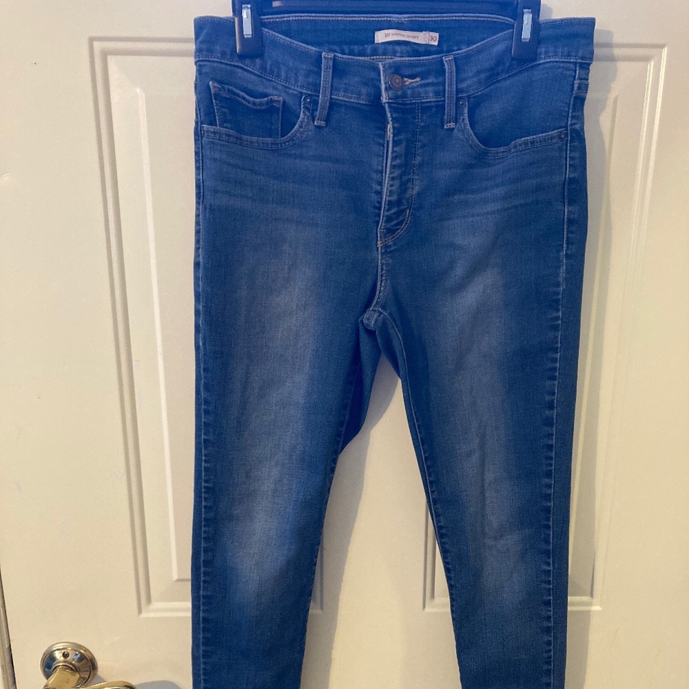 Levi’s 311 women’s Shaping Skinny Size 30